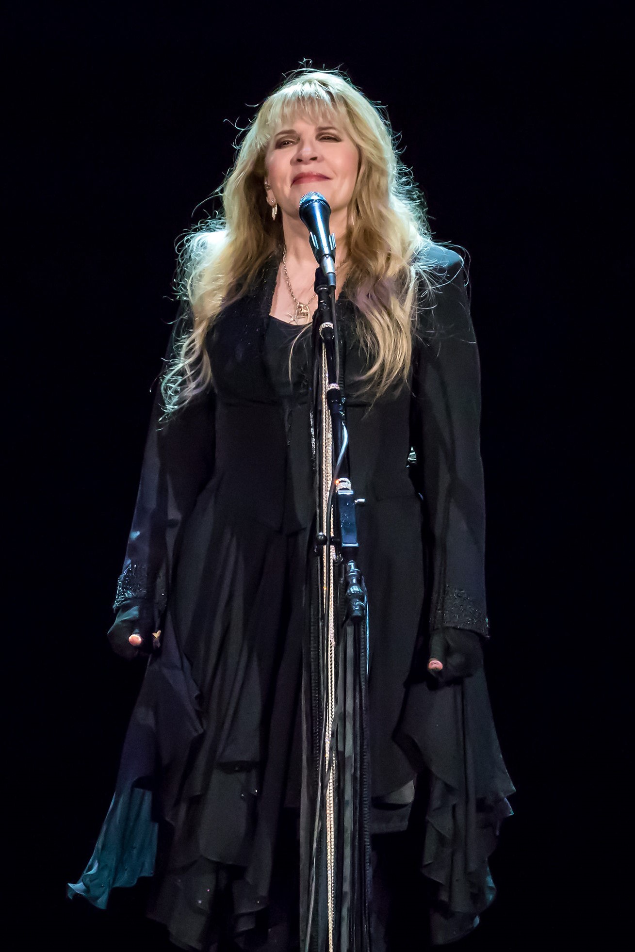 Fleetwood Mac Cancels Tour As Stevie Nicks Comes Down With The Flu