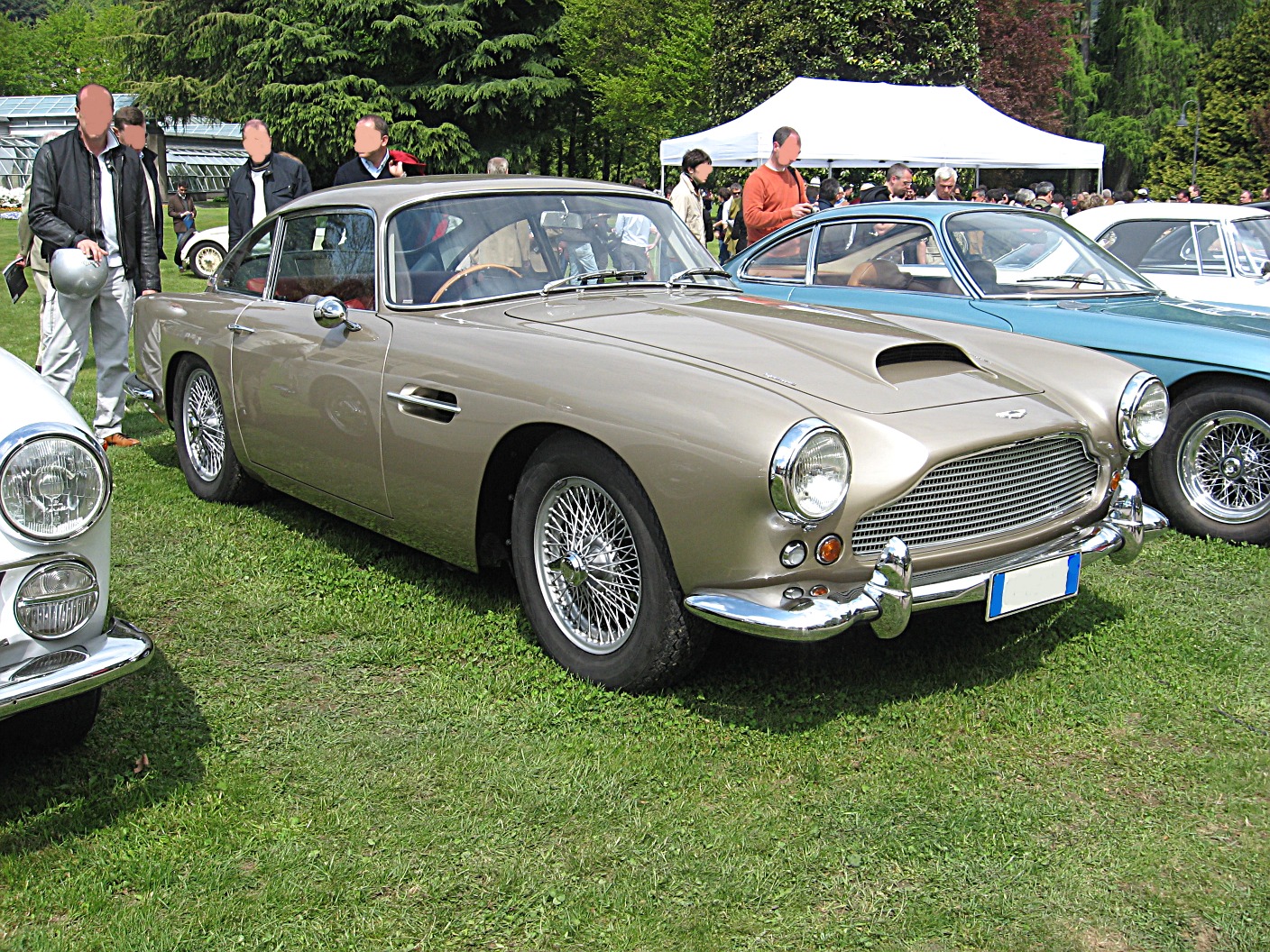 aston martin 