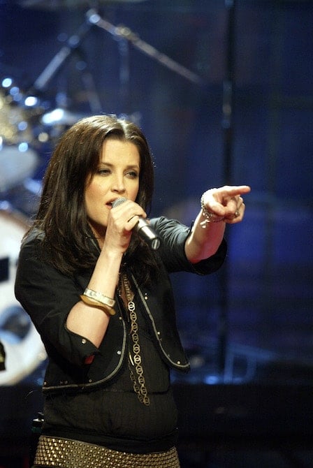 lisa-marie-presley-the-tonight-show