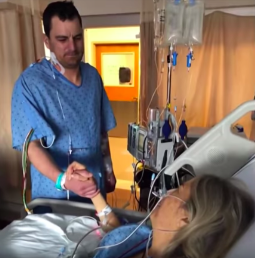 Son sacrifices liver transplant for his mom on Mother's Day