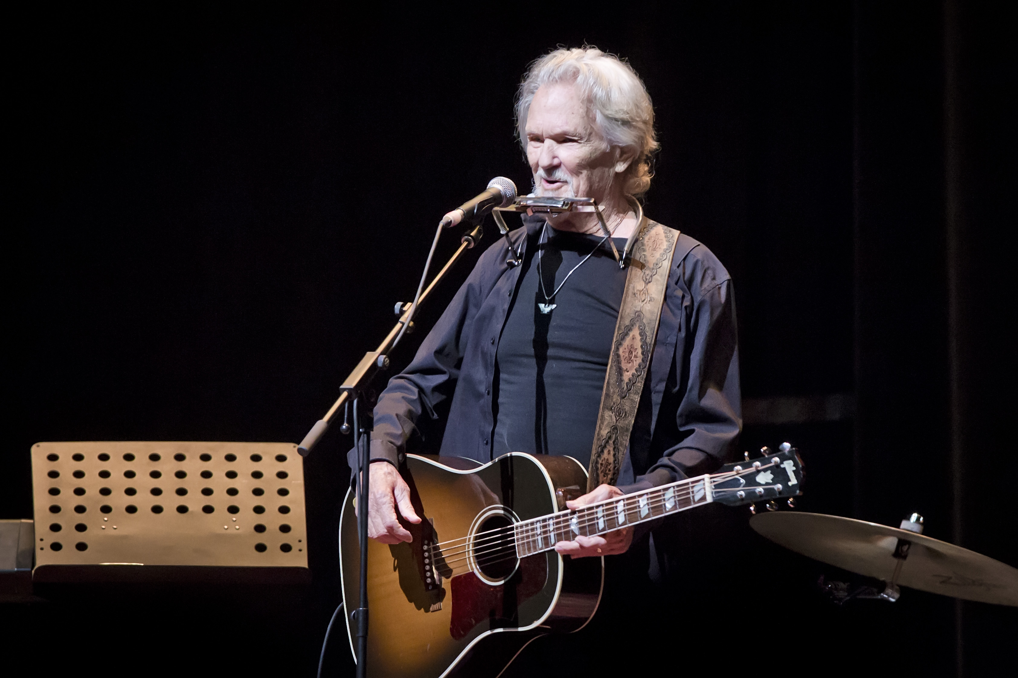 Kris Kristofferson performing in 2019