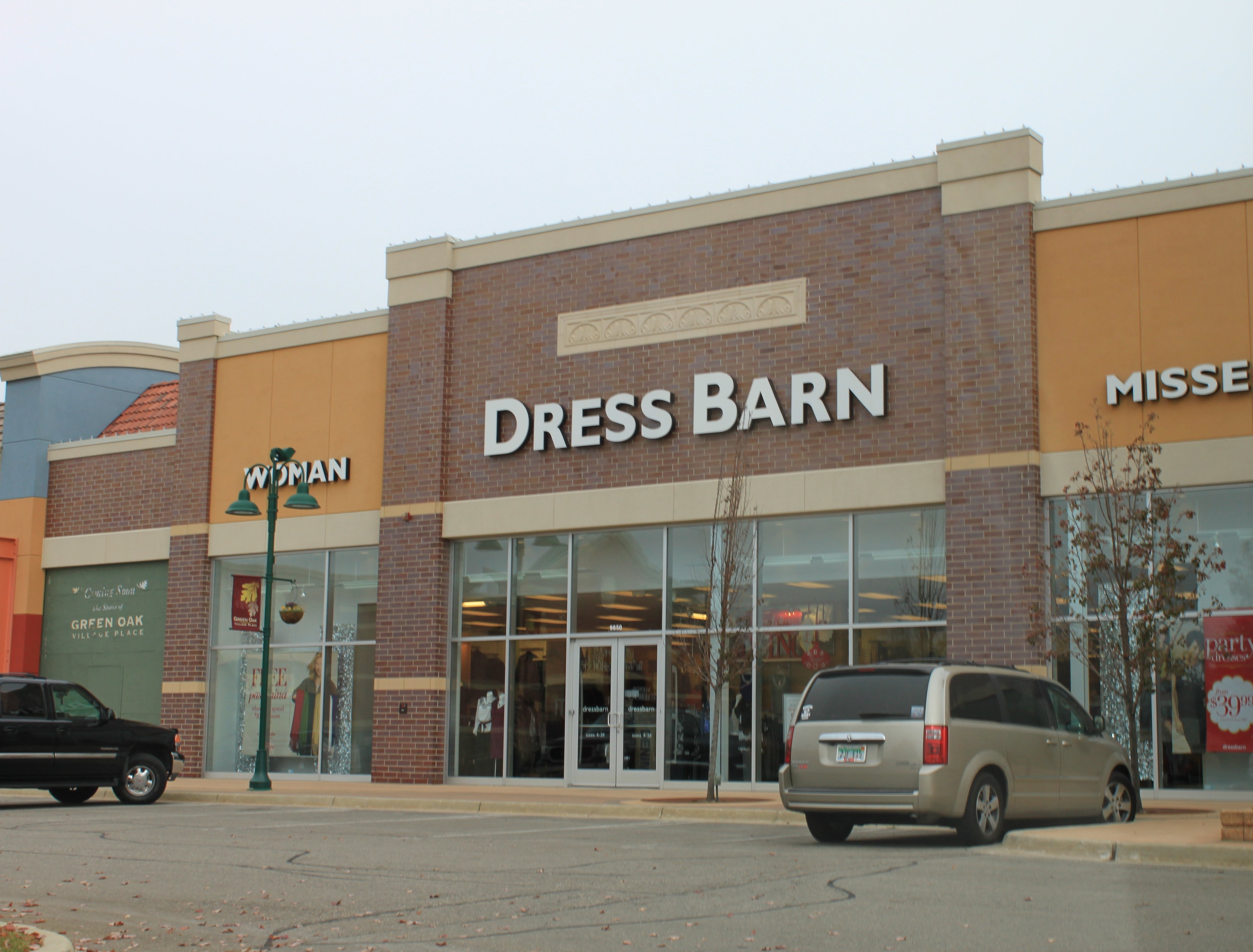 dressbarn store 