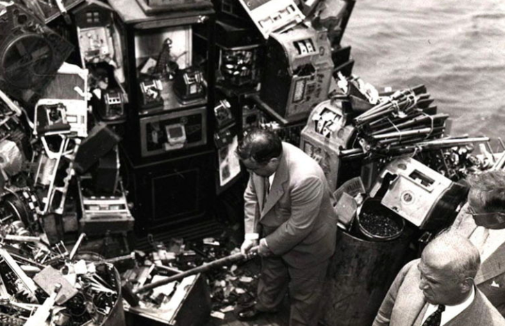 Broken Pinball machines being dumped into the Long Island Sound