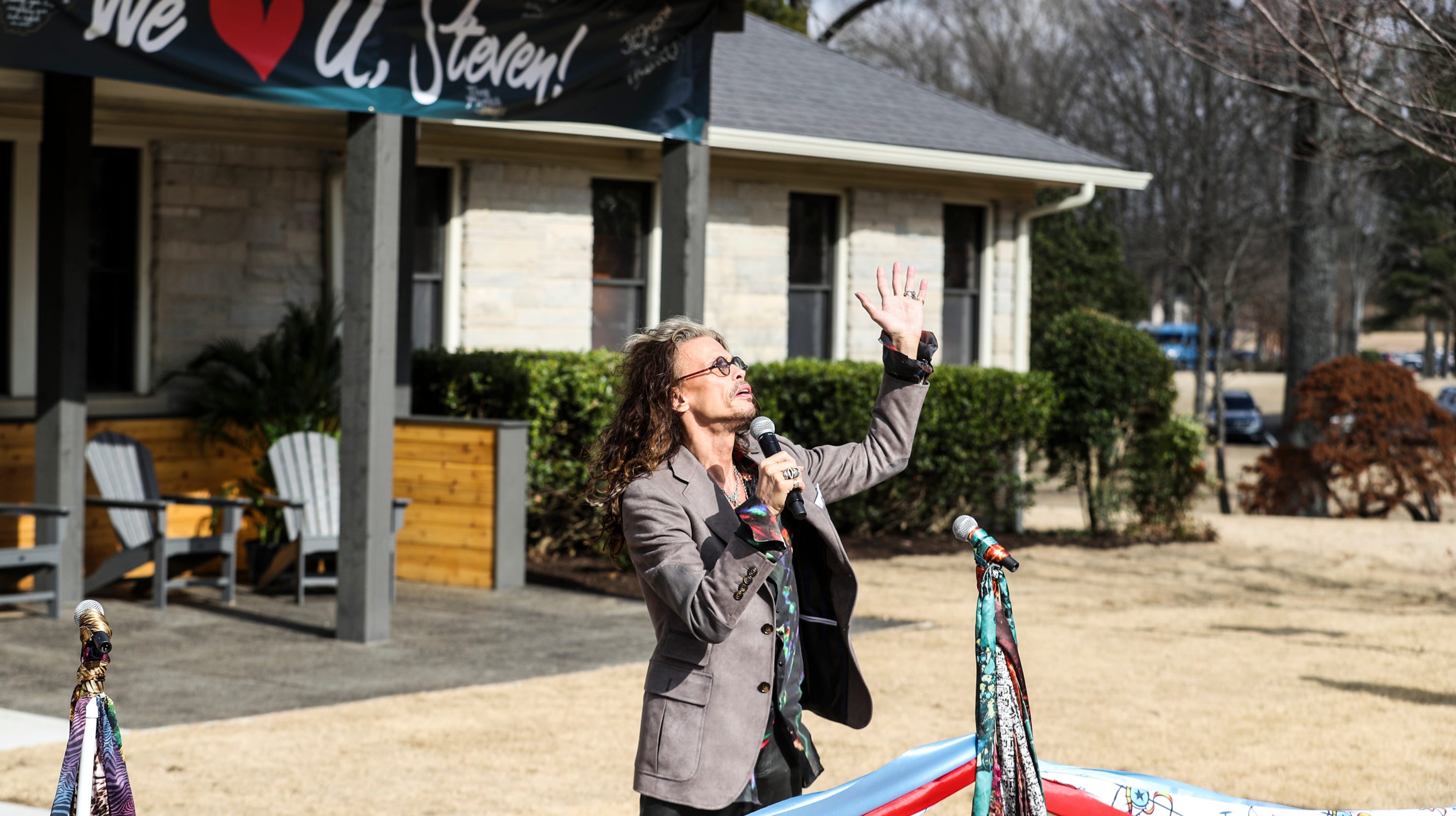 Steven Tyler at Janie's Home ceremony