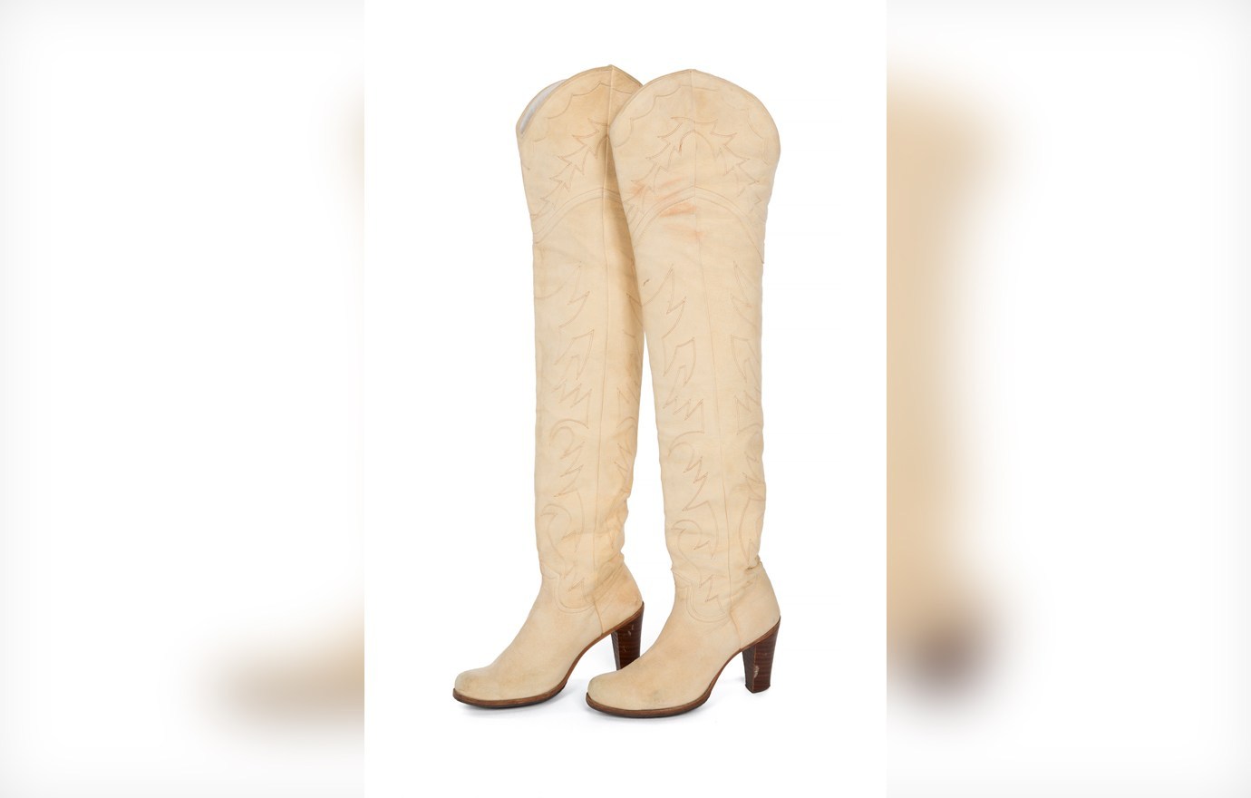 High-heel suede boots