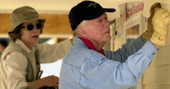 94-year-Old Jimmy Carter Building Houses For The Poor Just Months After Hip Surgery