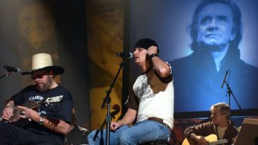 Watch Hank Williams Jr. And Kid Rock Pay Tribute To Johnny Cash With Incredible Performance