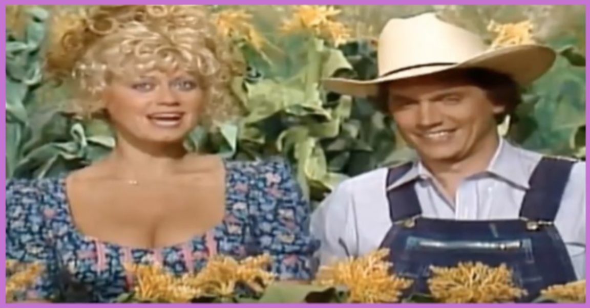 George Strait Proven Hilarious On This 'Hee Haw' Sketch