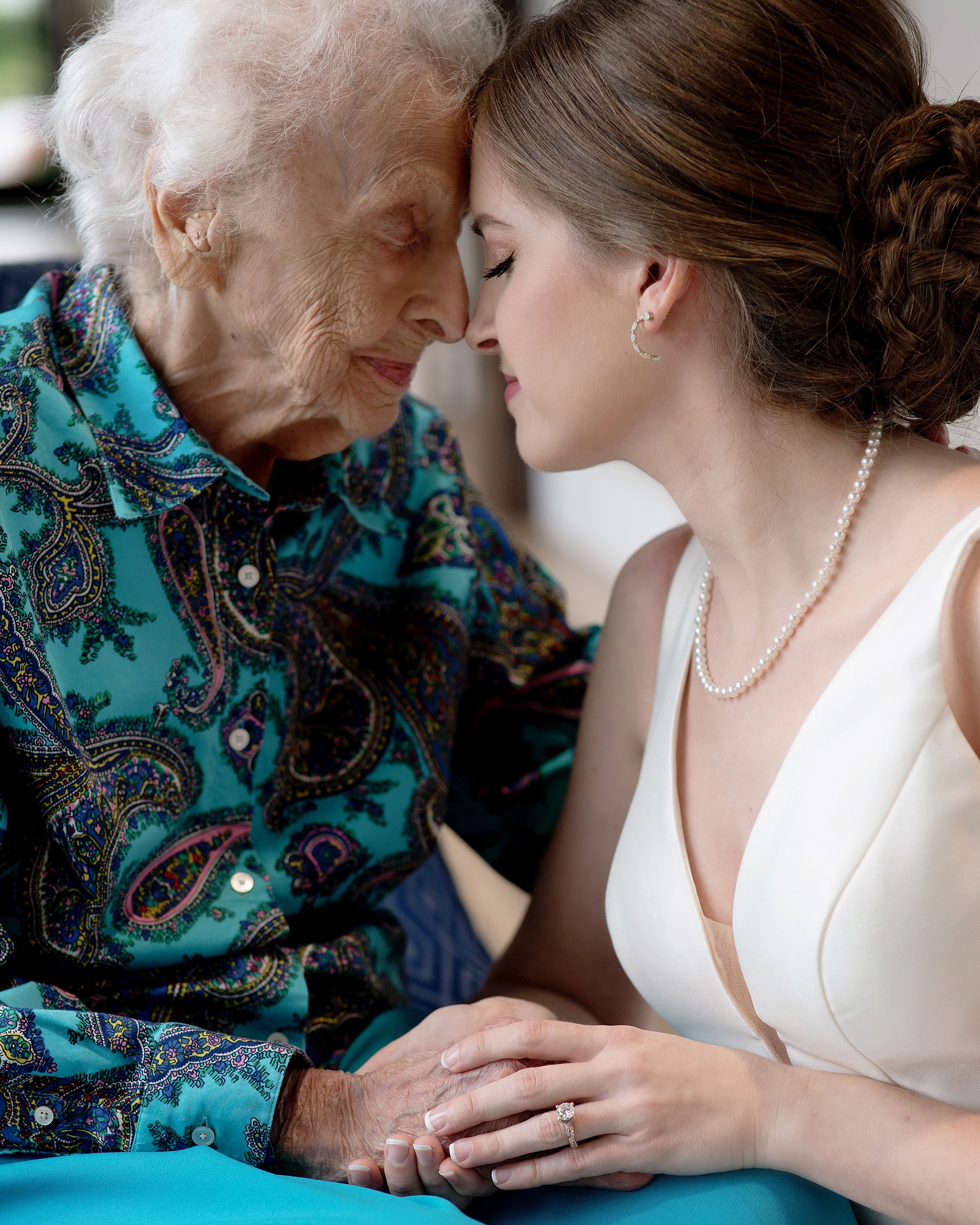 Tara and her grandmother in photoshoot