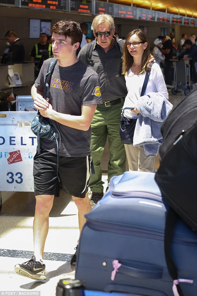 harrison ford calista flockhart and son liam