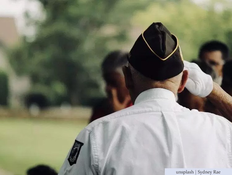 war veteran salute