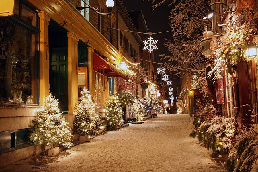 decorated streets of bethlehem pennsylvania 