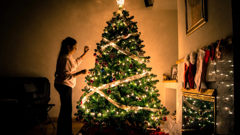 decorating christmas tree 