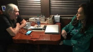 Loretta Lynn And Willie Nelson Spent Some Time Together After The 2019 CMAs