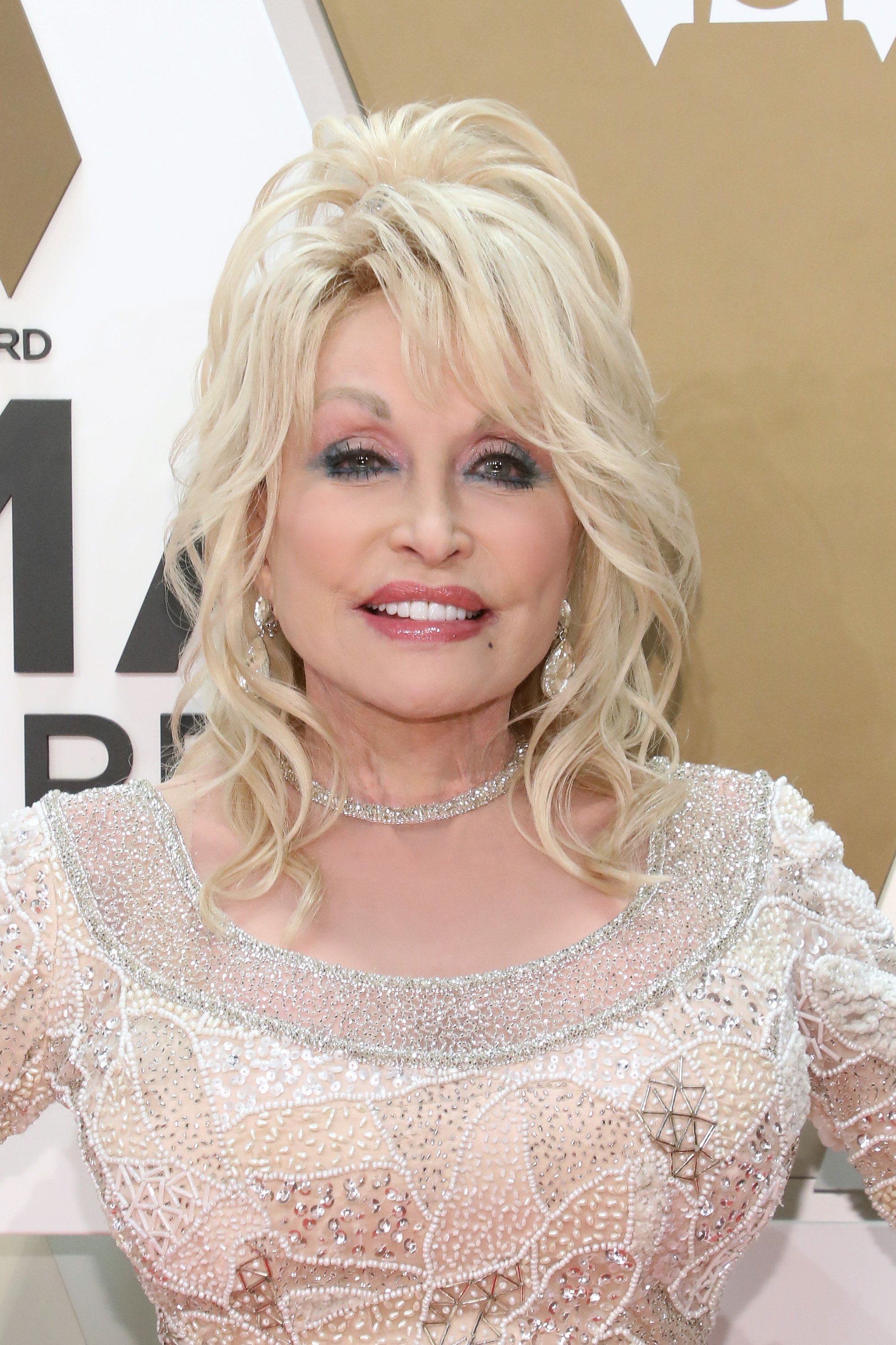 dolly parton 2019 cma awards 