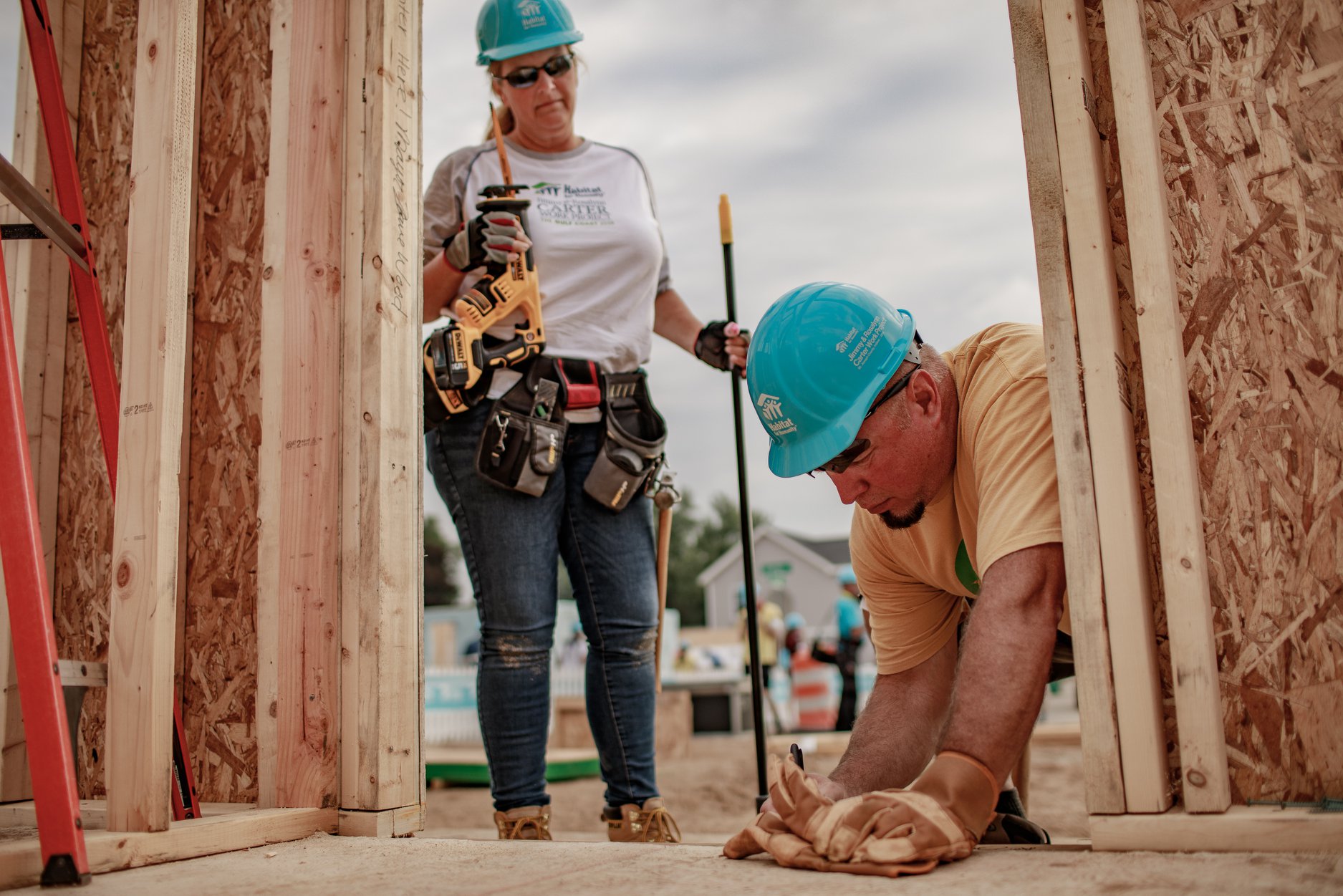 garth brooks habitat for humanity 