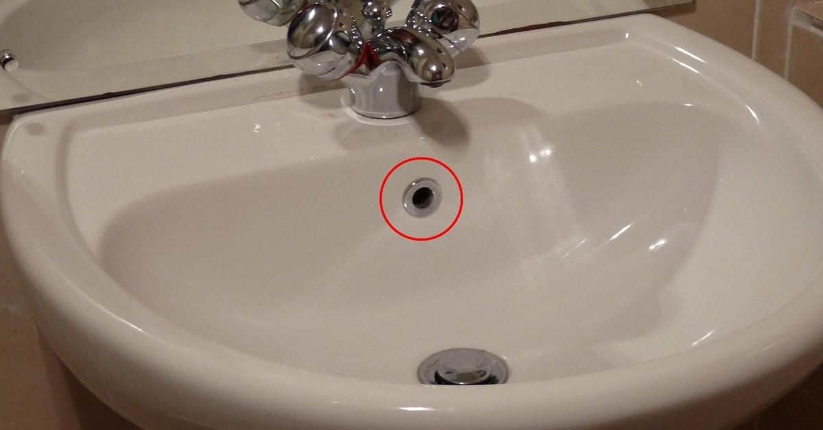 That Extra Hole In The Sink Actually Has Multiple Important Purposes - Smelly Bathroom Sink Hole Plug