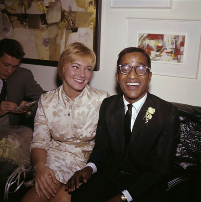 May Britt and Sammy Davis Jr. tying the knot!