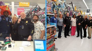 Police officers pay off expiring layaway accounts at Walmart