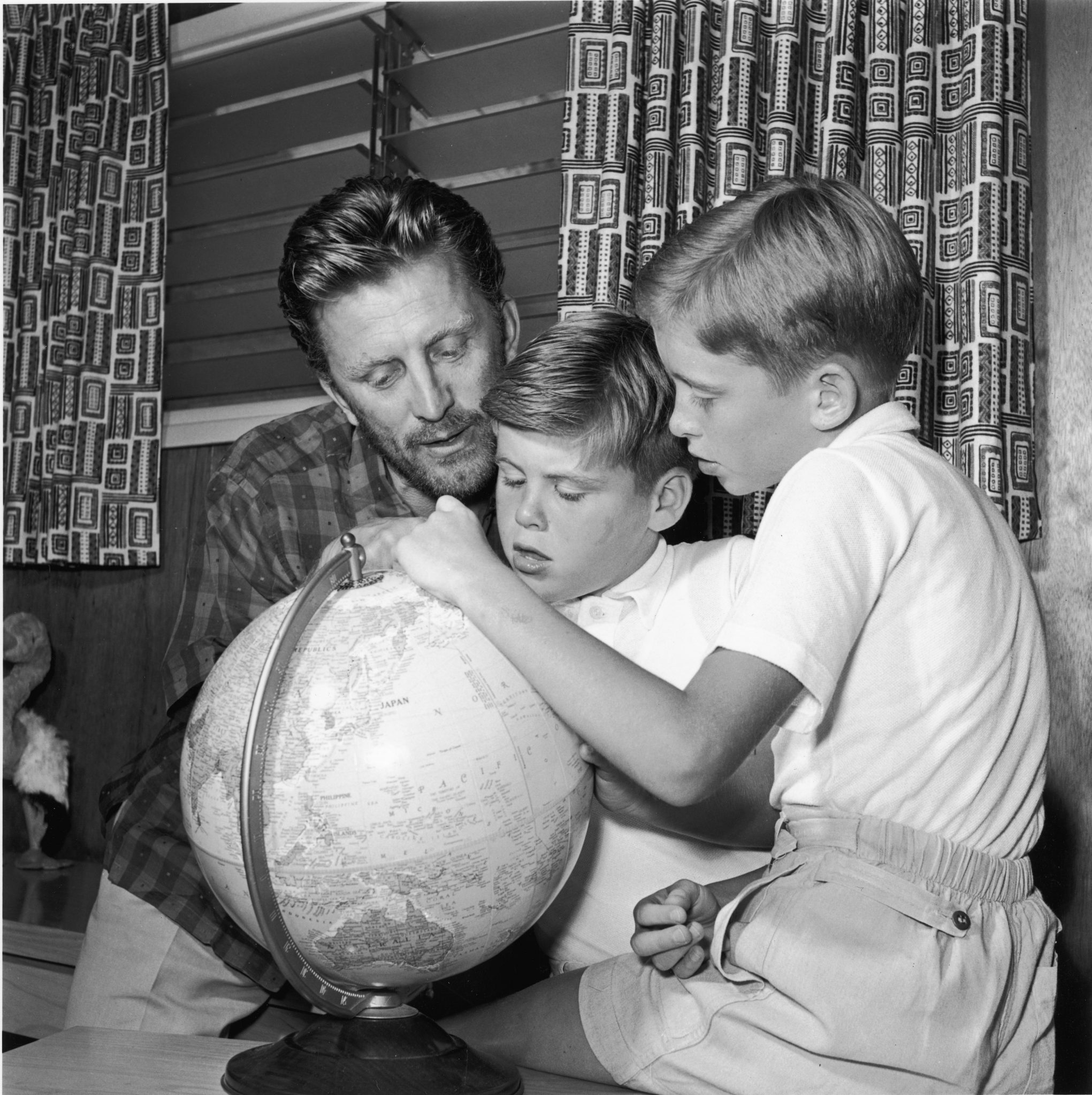 kirk douglas and sons joel and michael 