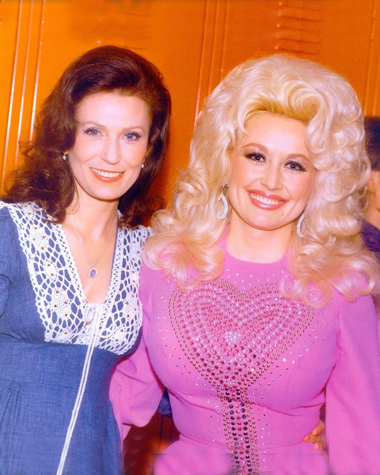 loretta lynn dolly parton throwback photo