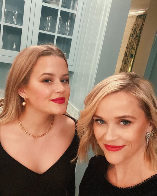 Reese Witherspoon Shares Beautiful Photo With Daughter Who Looks Just Like Her 