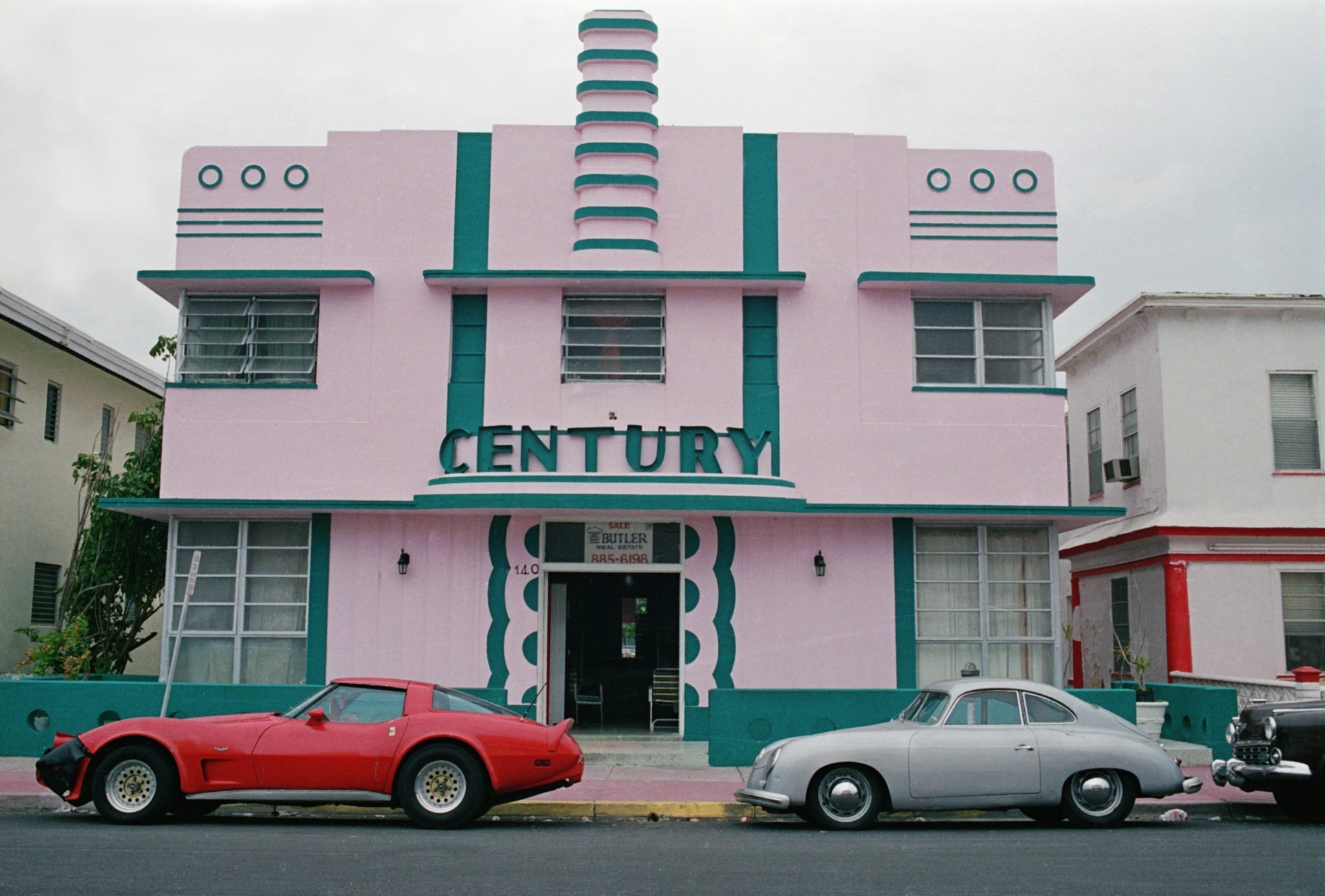 Check Out These Ten Nostalgic Photos Of Miami During The '80s