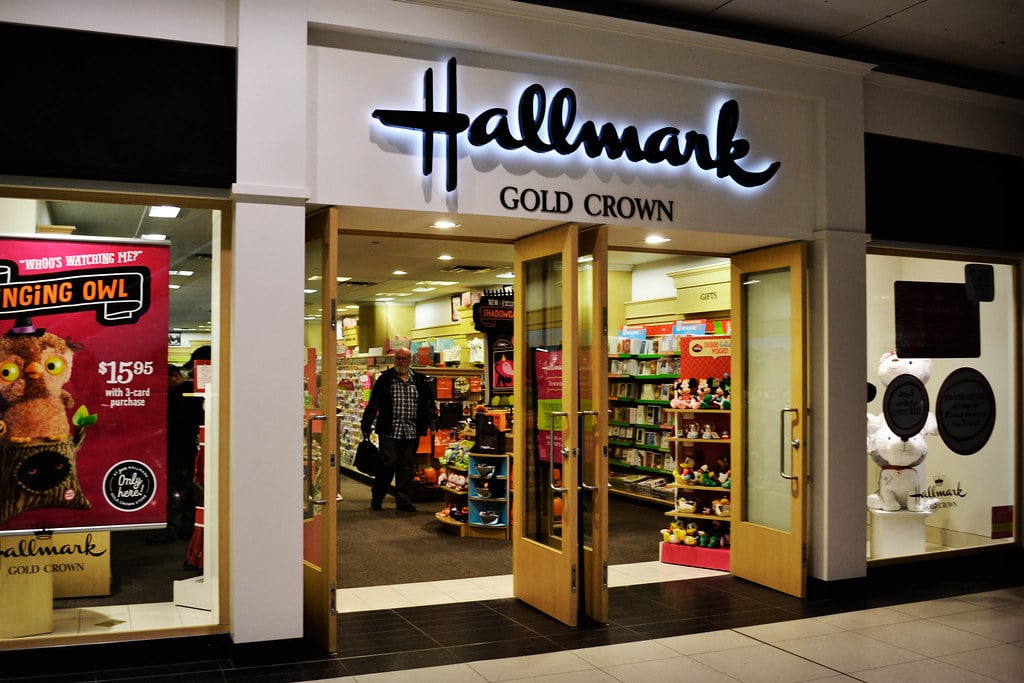 hallmark gold crown store 