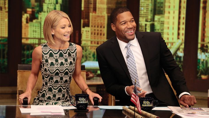 michael strahan puts kelly ripa on blast