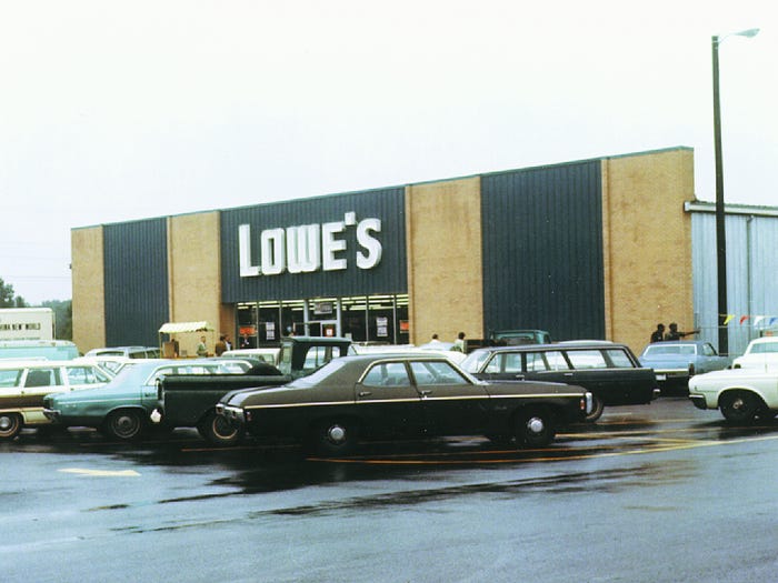 what lowe's looked like when it first opened