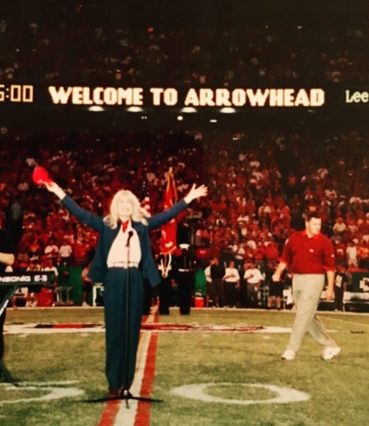 loretta swit super bowl throwback photo 