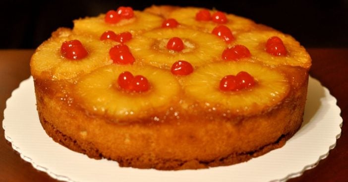 Make a vintage pineapple upside down cake at home