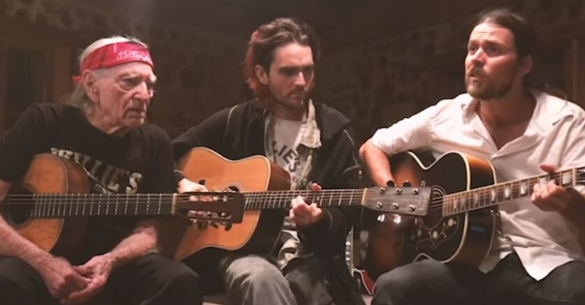 Willie_Nelson_performed_with_his_sons_at_virtual_Luck_Reunion