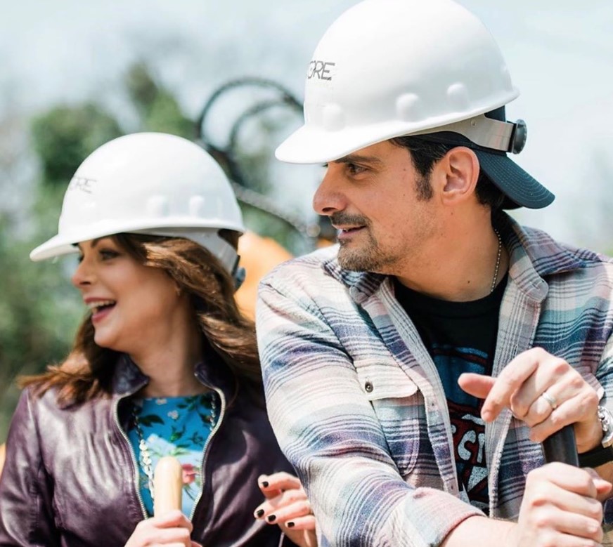 brad paisley and wife kimberly paisley williams 