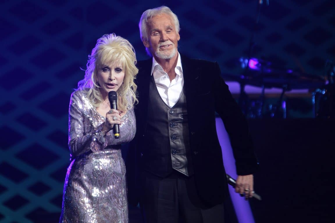 Dolly Parton Sang "I Will Always Love You" To Kenny Rogers