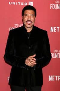 Lionel Richie Addresses Fans After Health Scare Forces Concert Cancellation