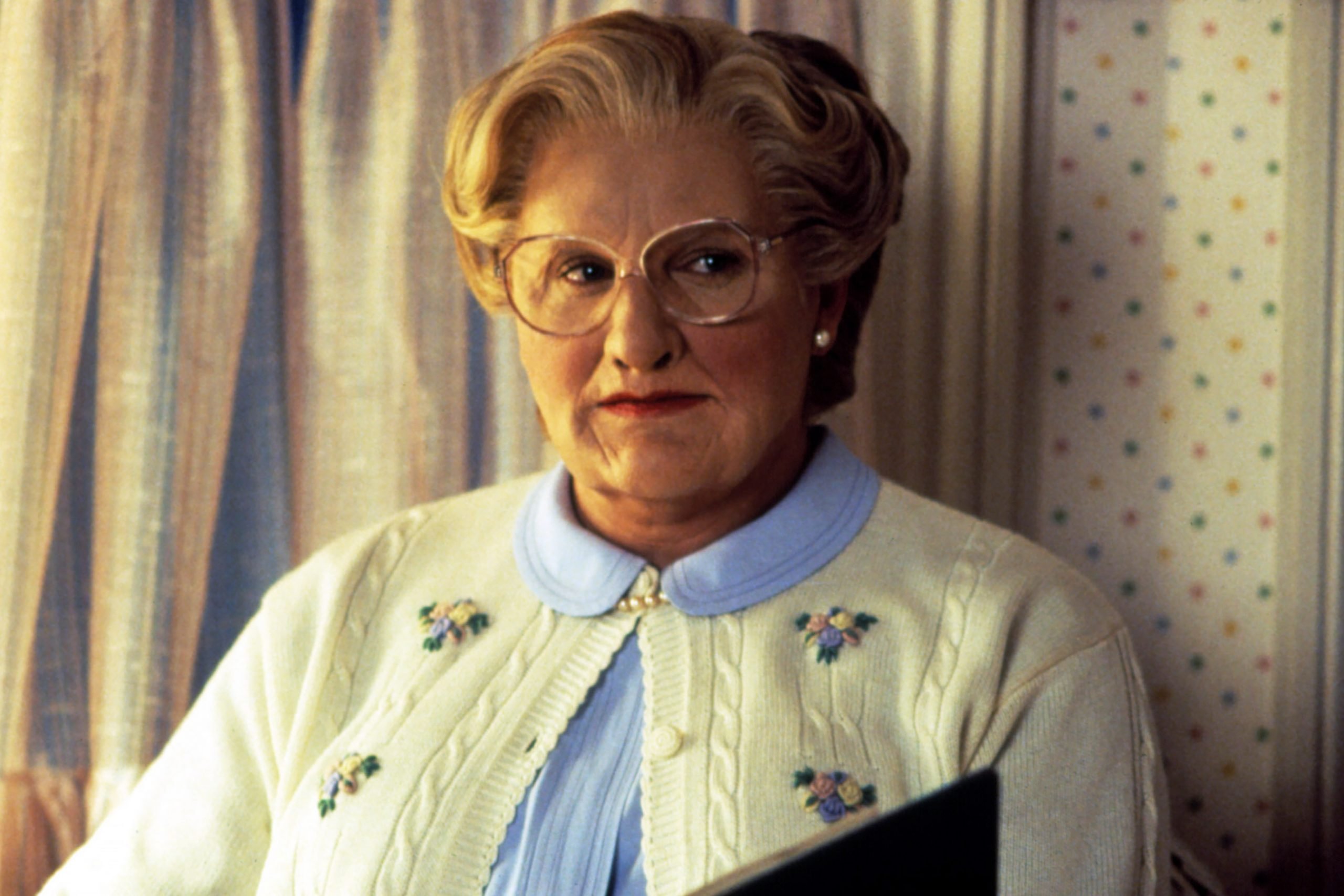 robin williams as mrs doubtfire 