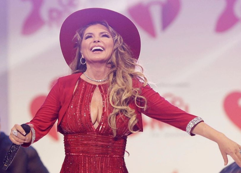 shania twain performing 