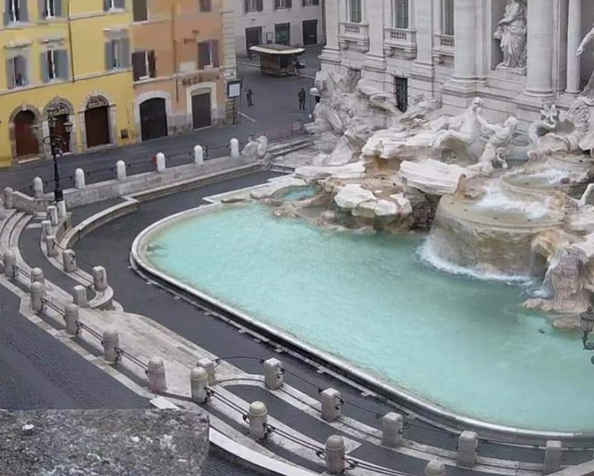 trevi fountain italy 