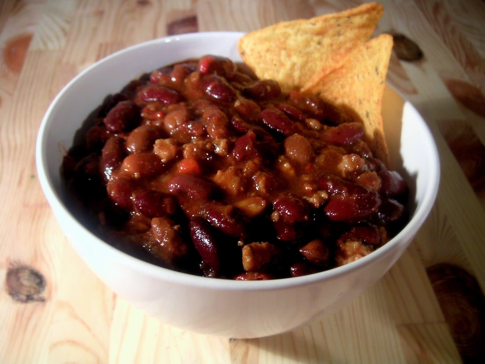chili with chips