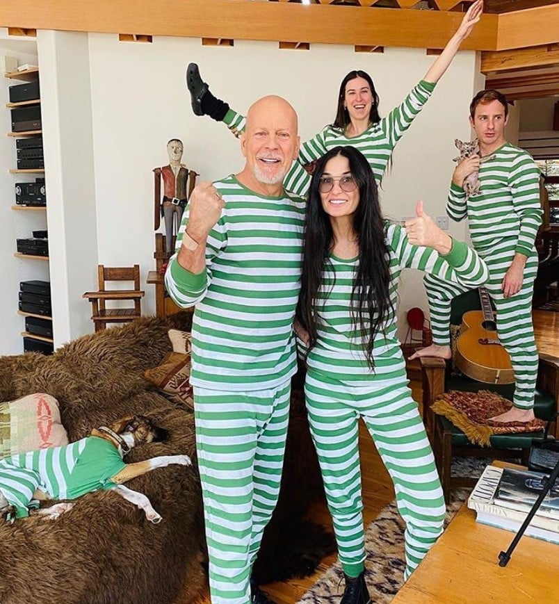 bruce willis demi moore matching pajamas 