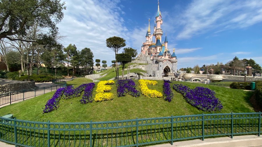 disneyland paris merci castle