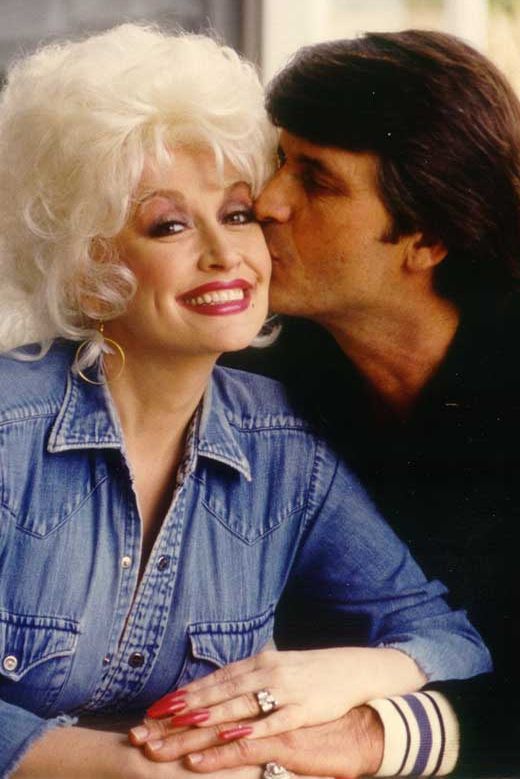 why dolly parton kept marriage to carl dean a secret