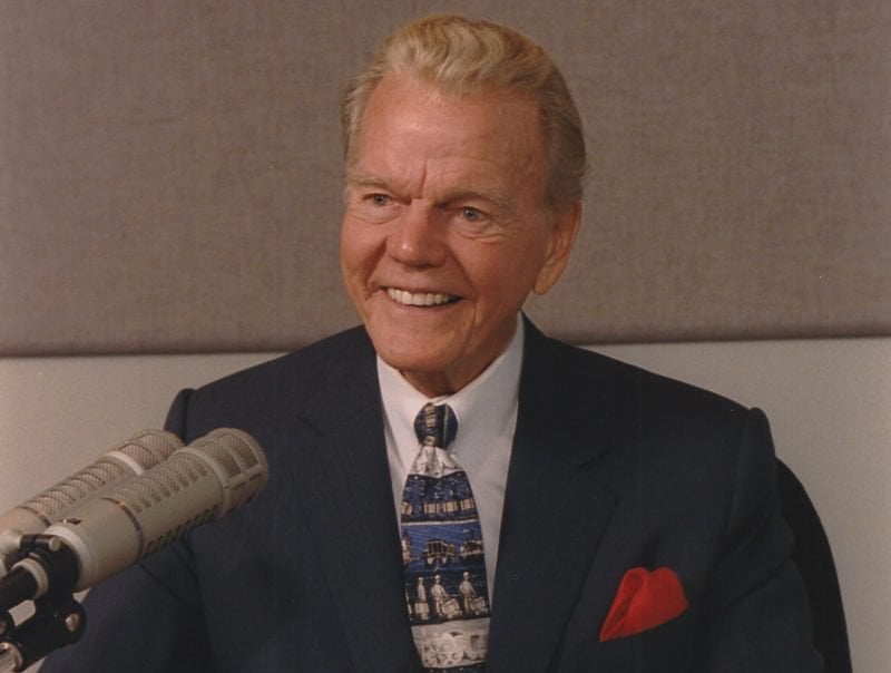 WGN Radio to bring back Paul Harvey’s ‘The Rest of the Story’