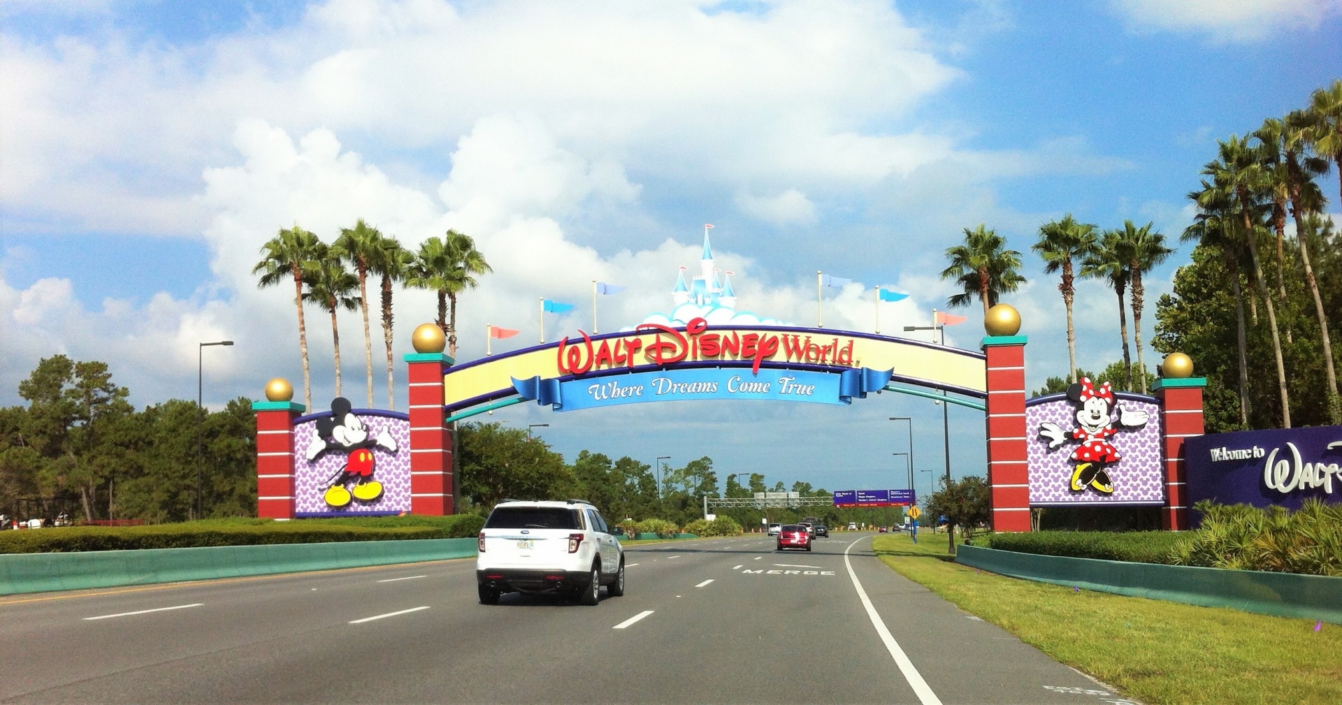 entrance to walt disney world orlando florida