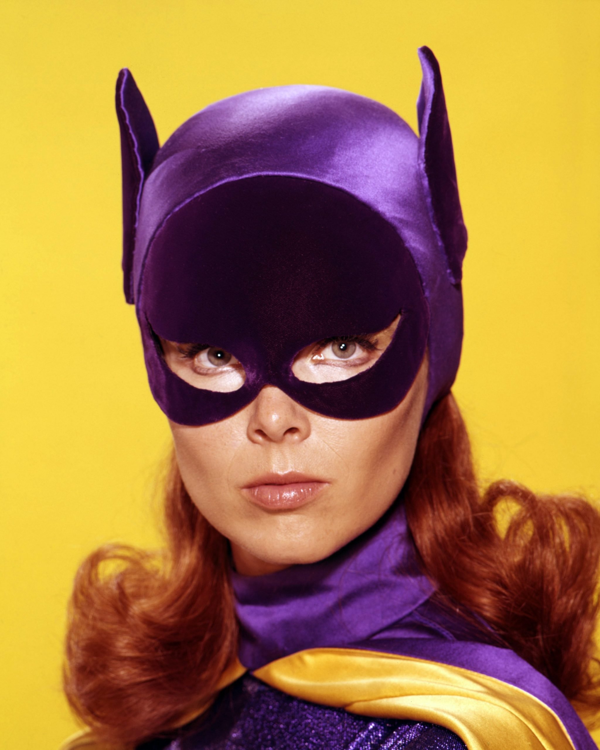 barbara gordon batgirl 