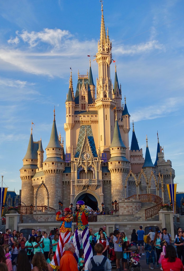 disney world magic kingdom cinderellas castle 