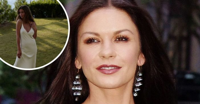 Catherine Zeta Jones daughter looks like her twin in new photo