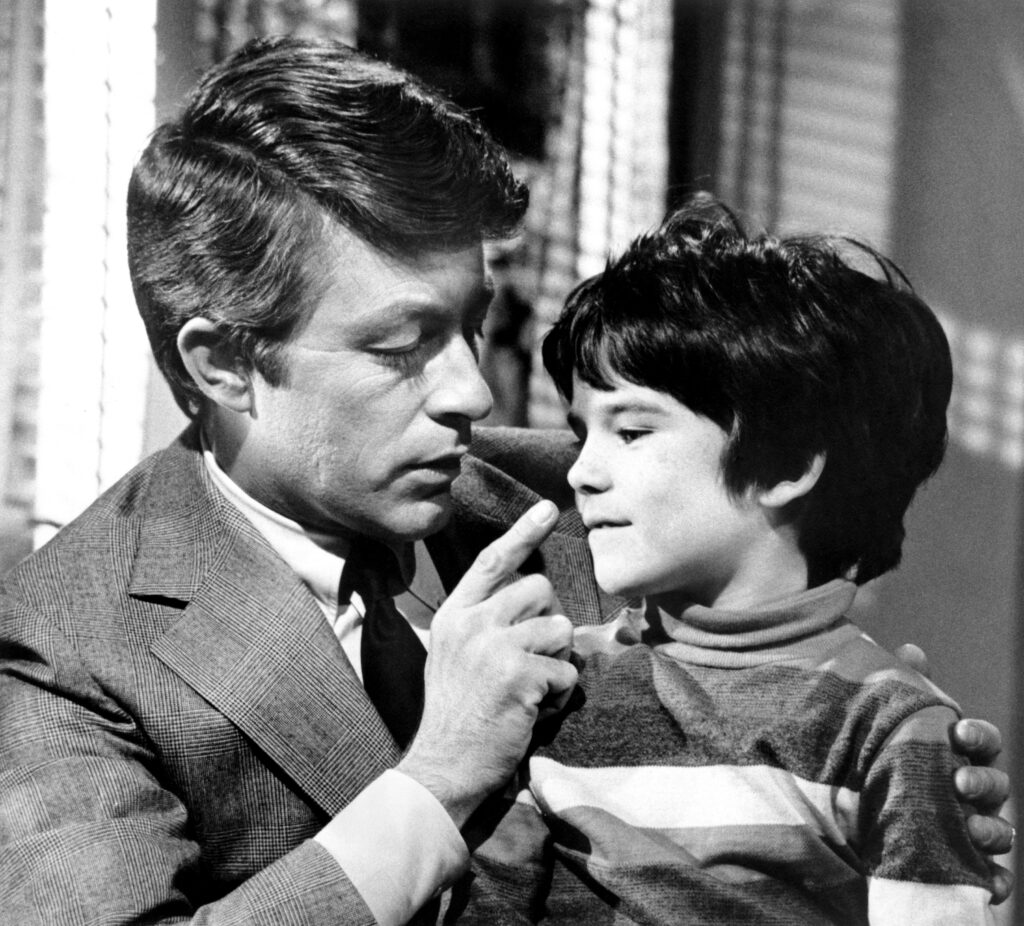 bill-bixby-brandon-cruz-courtship-of-eddies-father