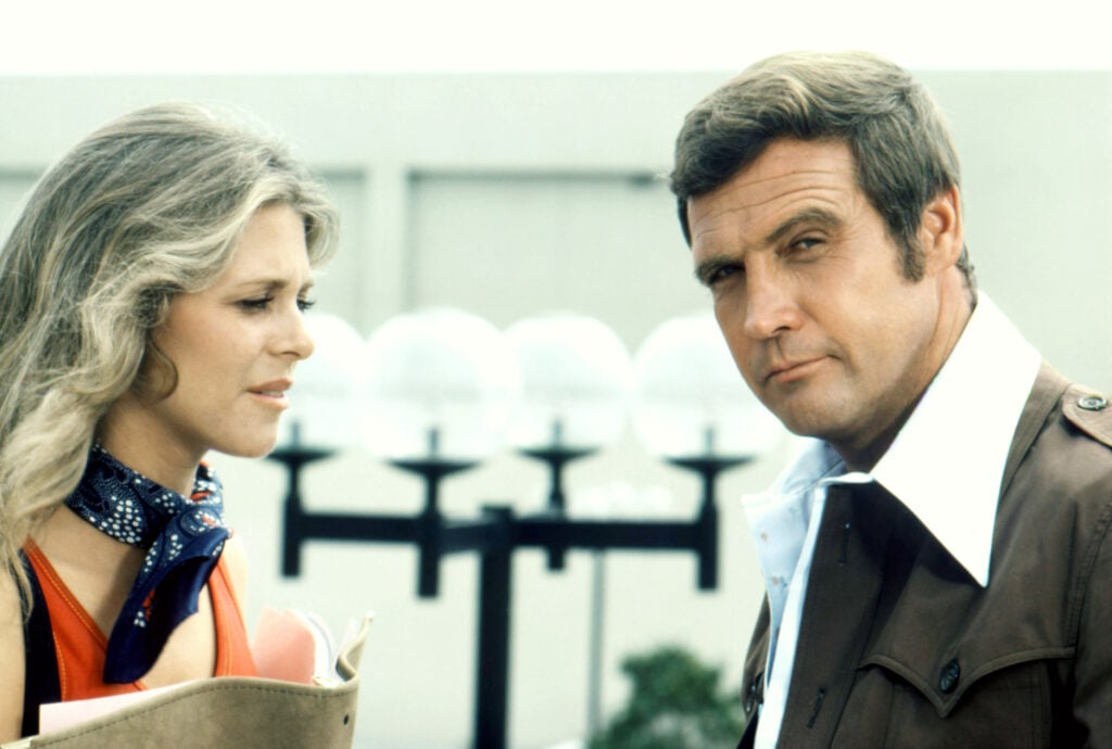lindsay-wagner-lee-majors-the-bionic-woman